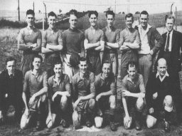 Warren Terrace 1951 With Joe Lyons and Team Members