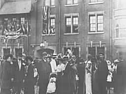 The Market Hotel, taken during Royal Visit 1914