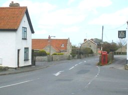 Upper Langwith  (c) Mr G. Flemming 01/05/2000